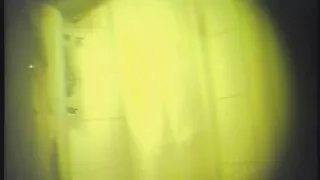 Хар арьст эрчүүдтэй Оросын шулуун гэдсээр бэлгийн хавьталд ордог.