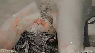 Багш нь сурагчийг хичээлийн дараа бэлгийн харьцаанд орохыг дэмждэг.