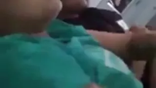 Тэрээр хайрттайгаа галт секс хийжээ.