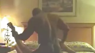 Би зузаан бэлэг эрхтэн хараад, урсаж байв.