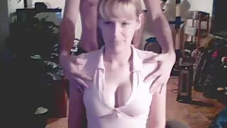 Шивэгчин залуу хээл хахууль болон fucked өгнө.