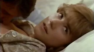 Эмэгтэйчүүдийн эмчийн өрөөнд далд камер.
