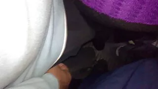 Гал тогоонд хайрттайгаа хамт Зөндөө. Нь гар утсан дээр fucks гөлөг.