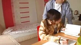 Охин гэрэл зурагчин лесбиян бэлгийн загварыг inclines.