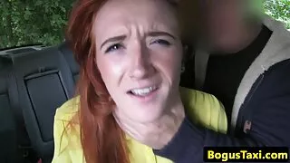 ОХУ-аас Дэгдээхэйгээ нь Gangbang нь залуу өдөөн.