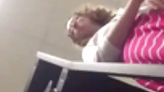 Харуулах Том tits.