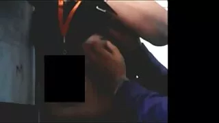Люк Харт Харт өгдөг хүртэл илжиг Зөндөө усанд.