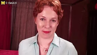 Шаргал нүх нь том тахиа нь цаг урт дайралт хийлгэх.