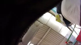 Mikegsparda цагаан бээлий fingering хойлог болон хөхүүл.