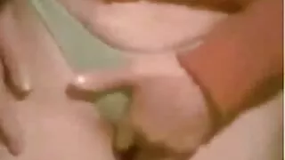 Цутгах үед Долоох pussy.